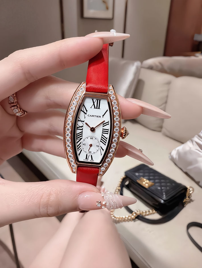 最高級カルティエ時計コピー Cartier エ・トノー ダイヤモンド レディース時計 クォーツ 2635173 カルティエ 時計 レディース 安い 順 - 画像 (7)