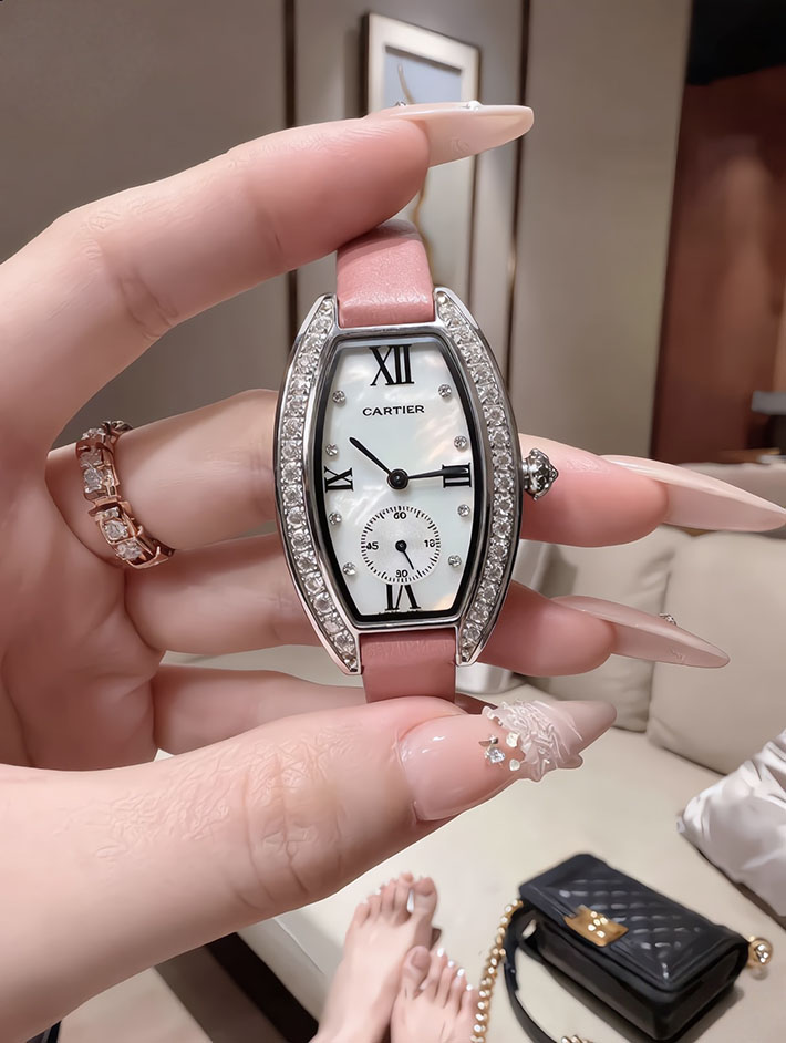 最高級カルティエ時計コピー Cartier エ・トノー ダイヤモンド レディース時計 クォーツ 2635173 カルティエ 時計 レディース 安い 順 - 画像 (6)