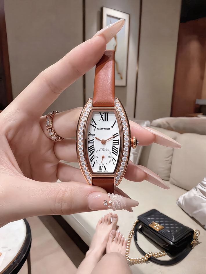 最高級カルティエ時計コピー Cartier エ・トノー ダイヤモンド レディース時計 クォーツ 2635173 カルティエ 時計 レディース 安い 順 - 画像 (4)