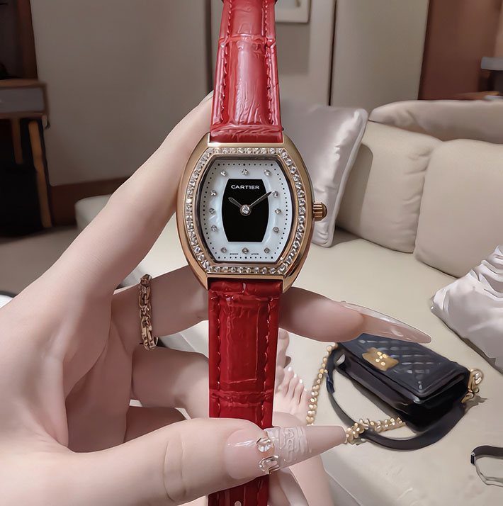 最高級カルティエ時計コピー Cartier トーチュ ウォッチ ダイヤモンド レディース時計 クォーツ 2635175 カルティエ 時計 レディース ダイヤ - 画像 (9)