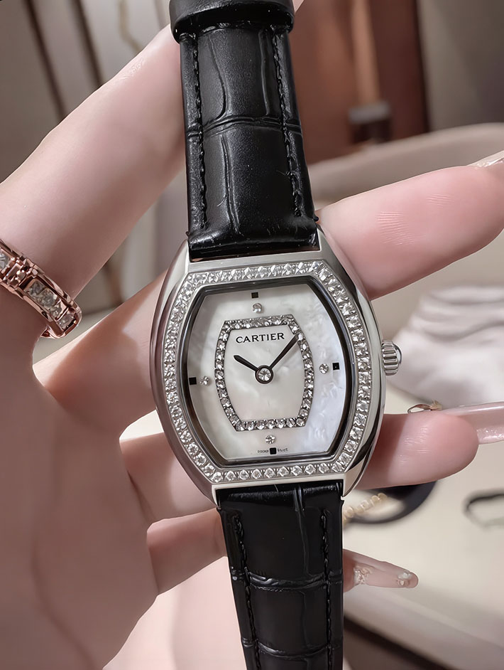 最高級カルティエ時計コピー Cartier トーチュ ウォッチ ダイヤモンド レディース時計 クォーツ 2635175 カルティエ 時計 レディース ダイヤ - 画像 (5)