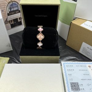 ヴァンクリーフ 時計 ピンク