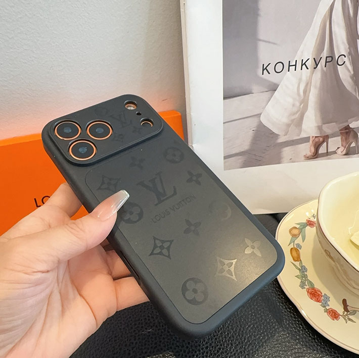 最高級ルイヴィトンスーパーコピー Louis Vuitton スマホケース iPhone17 ケース 新作 ブラック 2635264 ルイヴィトン iPhoneケース 16 - 画像 (4)