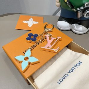 ルイヴィトン チャーム レディース
