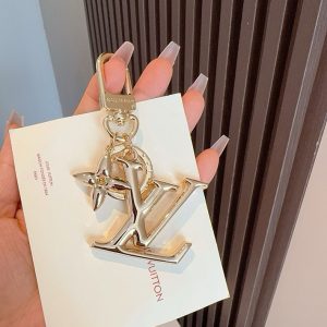 ルイヴィトン キーホルダー 新作
