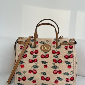 ヴァレンティノ トートバッグ