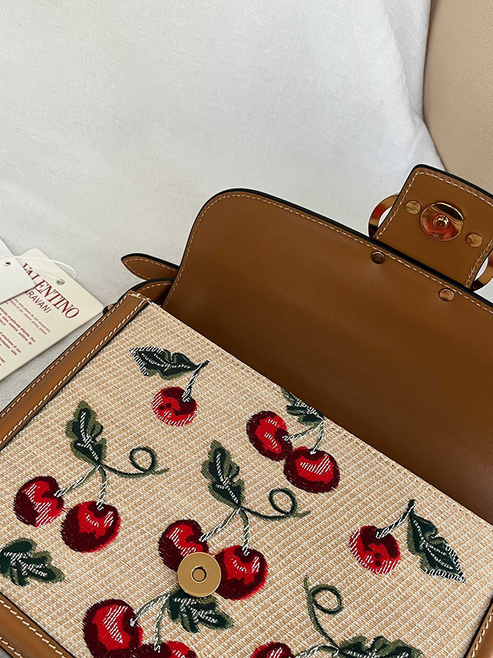 最高級ヴァレンティノスーパーコピー VALENTINO ガラヴァーニ 9TO5 シンセティックジャカードラフィア 6W0B0R15IXM_R9F ヴァレンティノ バッグ アウトレット - 画像 (4)
