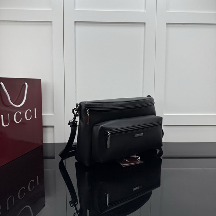グッチ直営アウトレット店 GUCCI タグ ミディアム クロスボディバッグ ブラック 875377 AAGSW 1000 グッチ バッグ メンズ - 画像 (9)