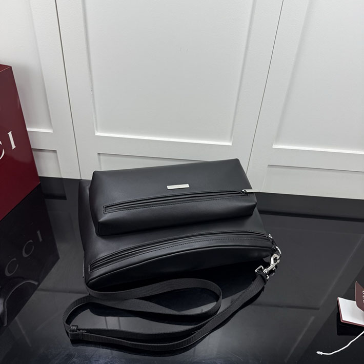グッチ直営アウトレット店 GUCCI タグ ミディアム クロスボディバッグ ブラック 875377 AAGSW 1000 グッチ バッグ メンズ - 画像 (7)