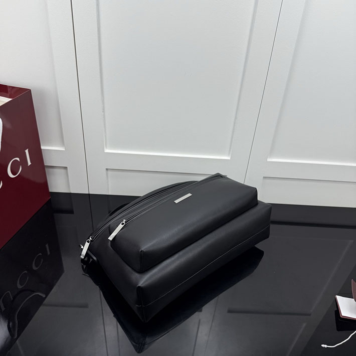 グッチ直営アウトレット店 GUCCI タグ ミディアム クロスボディバッグ ブラック 875377 AAGSW 1000 グッチ バッグ メンズ - 画像 (6)