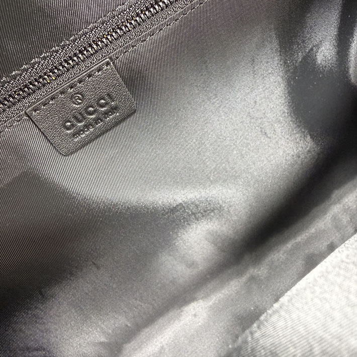 グッチ直営アウトレット店 GUCCI タグ ミディアム クロスボディバッグ ブラック 875377 AAGSW 1000 グッチ バッグ メンズ - 画像 (2)