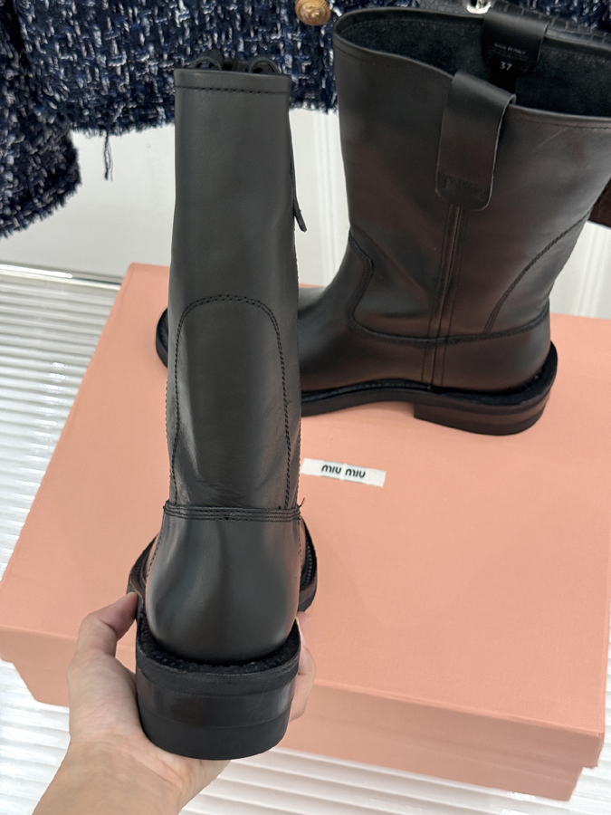 レディース ミュウミュウ MiuMiu レディース ブーツ ショート丈 ブラック レザー トライアングル ロゴ ミュウミュウ レディース - 画像 (9)