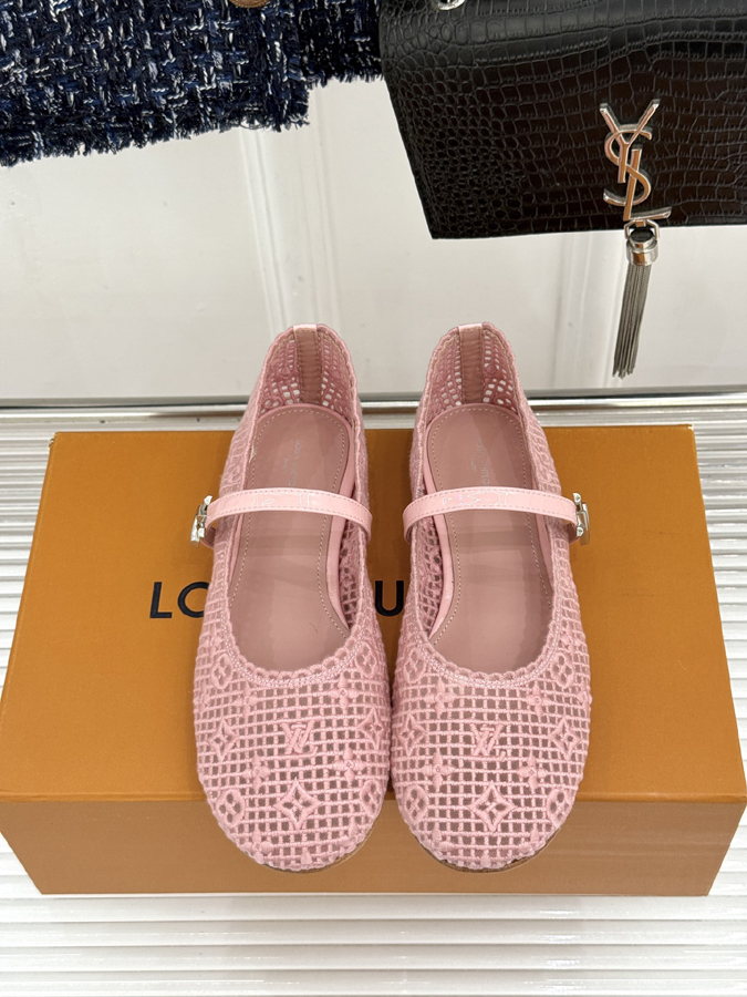 最高級ルイヴィトンスーパーコピー 靴 【ルイヴィトン】26WF 新作 LV Sneakerina メリージェーン モノグラム パンチング ピンク フラット ルイヴィトン バレリーナ フラット - 画像 (4)