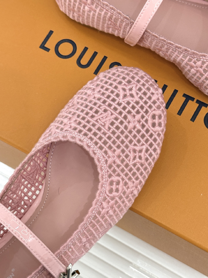 最高級ルイヴィトンスーパーコピー 靴 【ルイヴィトン】26WF 新作 LV Sneakerina メリージェーン モノグラム パンチング ピンク フラット ルイヴィトン バレリーナ フラット - 画像 (7)