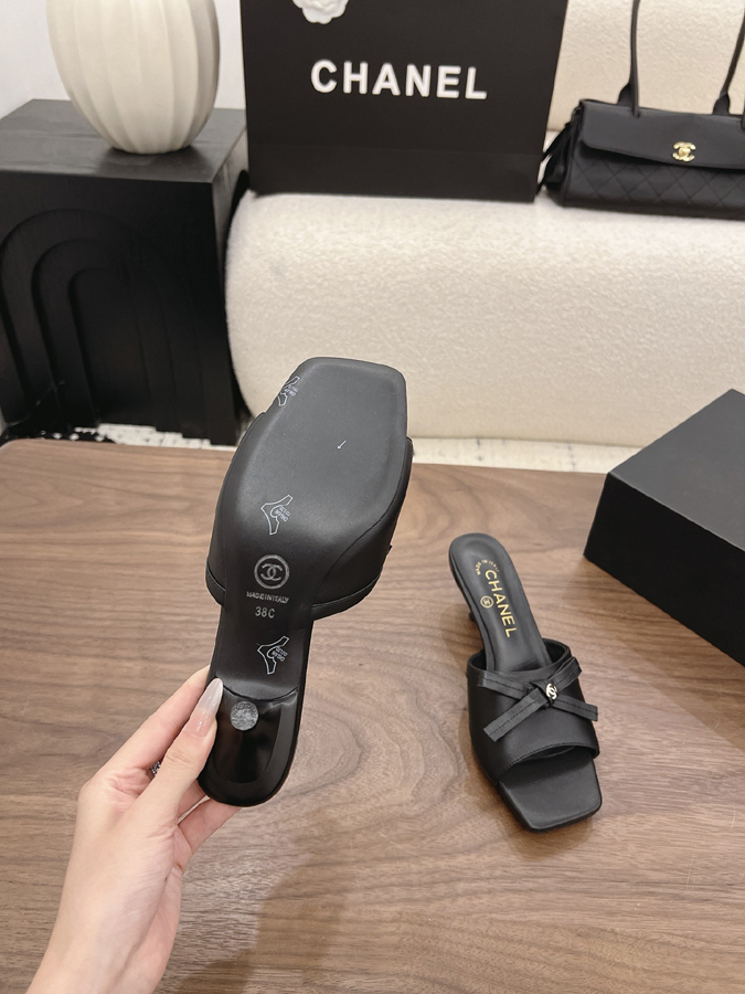 最高級シャネルスーパーコピー CHANEL 【シャネル】ミュール サンダル リボン スクエアトゥ バックル CC ロゴ クラシック ブラック ラムスキン シャネルサンダルメルカリ - 画像 (9)