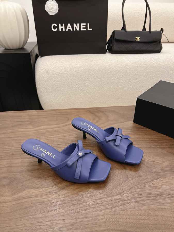 最高級シャネルスーパーコピー CHANEL 【シャネル】ミュール サンダル リボン スクエアトゥ バックル CC ロゴ パープル ブルー ラムスキン シャネルサンダル厚底 - 画像 (9)