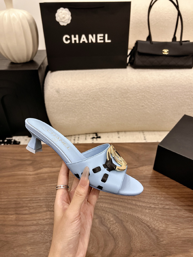 最高級シャネルスーパーコピー シャネル ミュール ダブルC ラムスキン キャットヒール 6色から選べますシャネルサンダル新作 - 画像 (6)