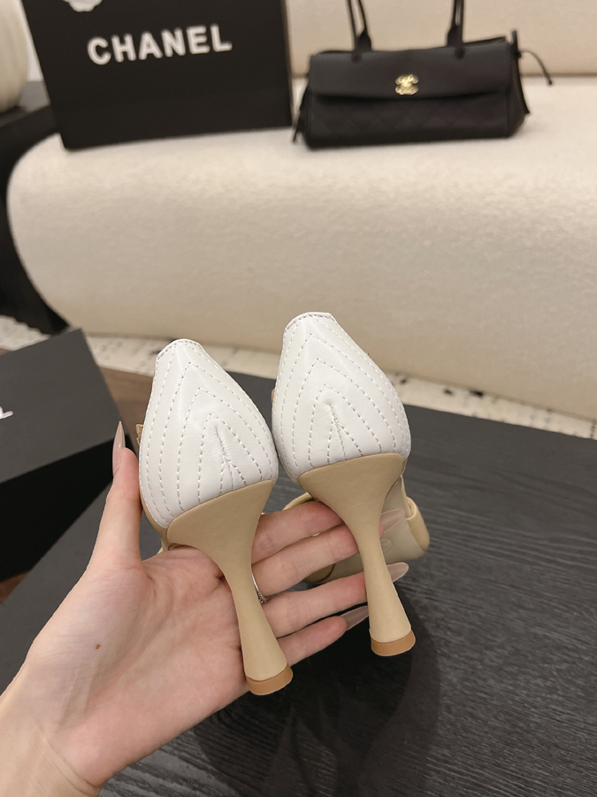 最高級シャネルスーパーコピー シャネル スリングバック ヒール ダブルC ベージュ ホワイト クロコ エナメル シャネル 靴 レディース - 画像 (9)