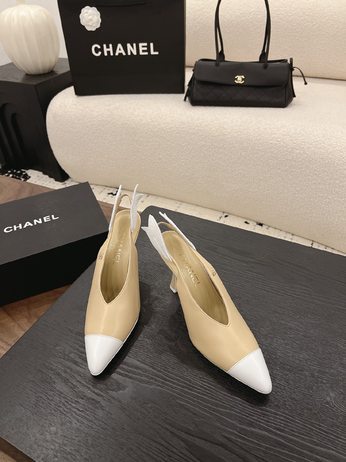 最高級シャネルスーパーコピー シャネル ベージュ ホワイト スリングバック リーフ ヒール スクエアトゥ パンプス シャネルバイカラーパンプス - 画像 (3)
