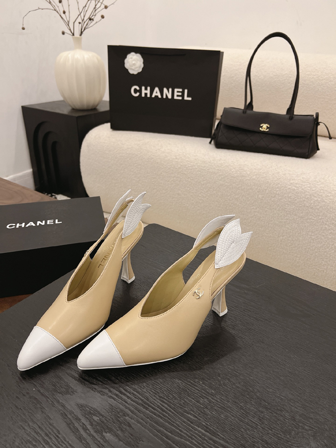 最高級シャネルスーパーコピー シャネル ベージュ ホワイト スリングバック リーフ ヒール スクエアトゥ パンプス シャネルバイカラーパンプス - 画像 (2)
