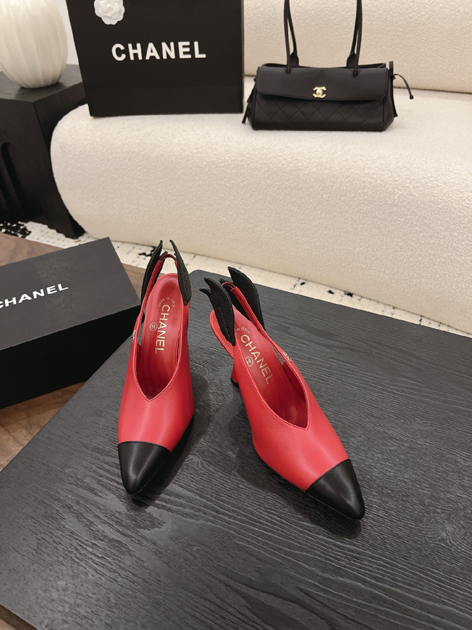 最高級シャネルスーパーコピー シャネル スリングバック キャットヒール ダブルC レッド ブラック リーフ デザイン シャネルパンプスサイズ - 画像 (2)