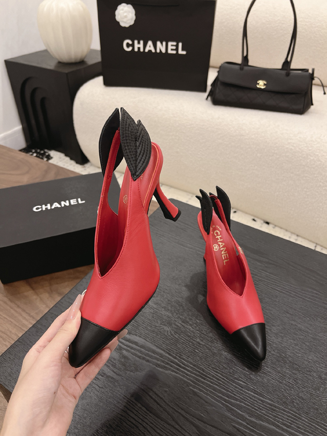 最高級シャネルスーパーコピー シャネル スリングバック キャットヒール ダブルC レッド ブラック リーフ デザイン シャネルパンプスサイズ - 画像 (4)