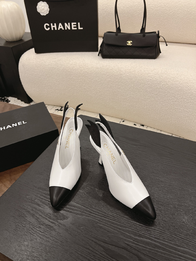 最高級シャネルスーパーコピー シャネル スリングバック キャットヒール ダブルC ホワイト ブラック リーフ デザイン シャネル 靴 パンプス - 画像 (2)