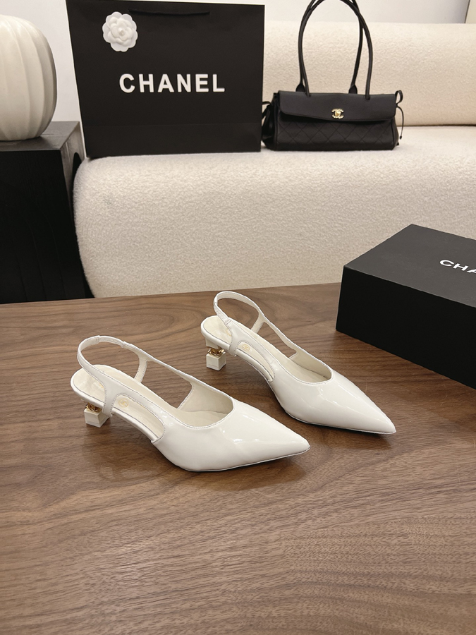 最高級シャネルスーパーコピー シャネル スリングバック パンプス ダブルC ホワイト パテント デザイン シャネルサンダル新作 - 画像 (6)
