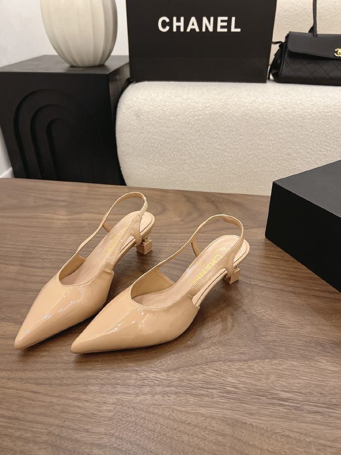 最高級シャネルスーパーコピー シャネル ベージュ スリングバック パンプス パテント ポインテッドトゥ ミドルヒール シャネルサンダル値段 - 画像 (3)