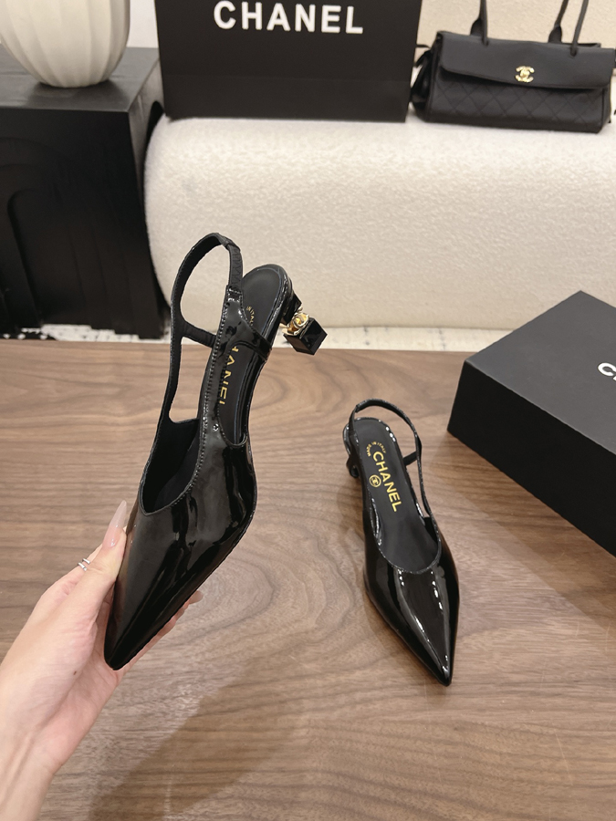 最高級シャネルスーパーコピー シャネル スリングバック パンプス ダブルC ブラック パテント レディース シャネル風 サンダル - 画像 (4)