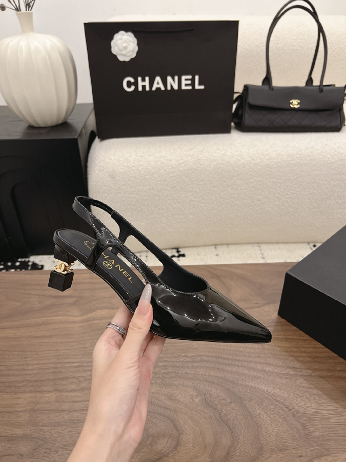 最高級シャネルスーパーコピー シャネル スリングバック パンプス ダブルC ブラック パテント レディース シャネル風 サンダル - 画像 (5)