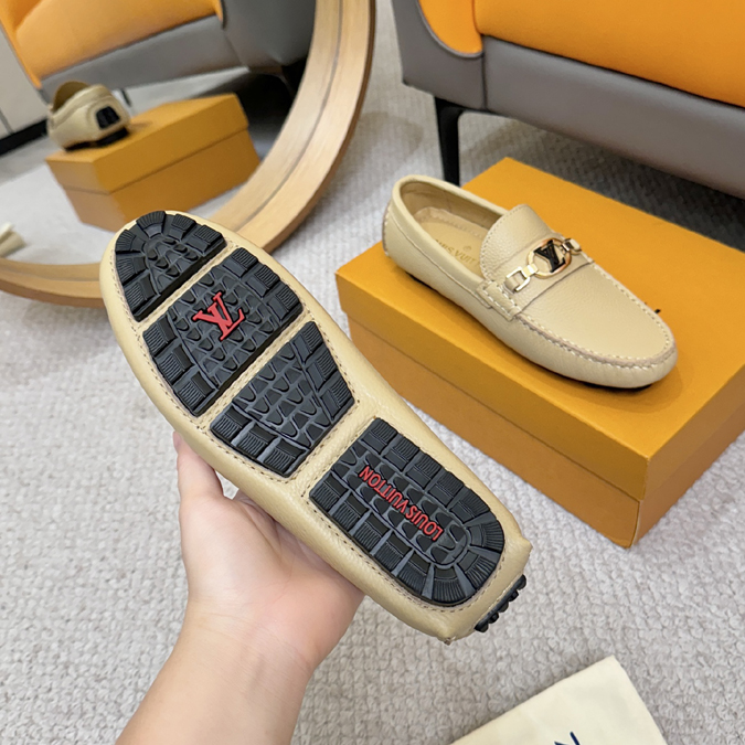 最高級ルイヴィトンスーパーコピー ルイ・ヴィトン ローファー アイボリー プレーン カーフスキン シルバー LV バックル スリッポン 紳士靴 - 画像 (7)