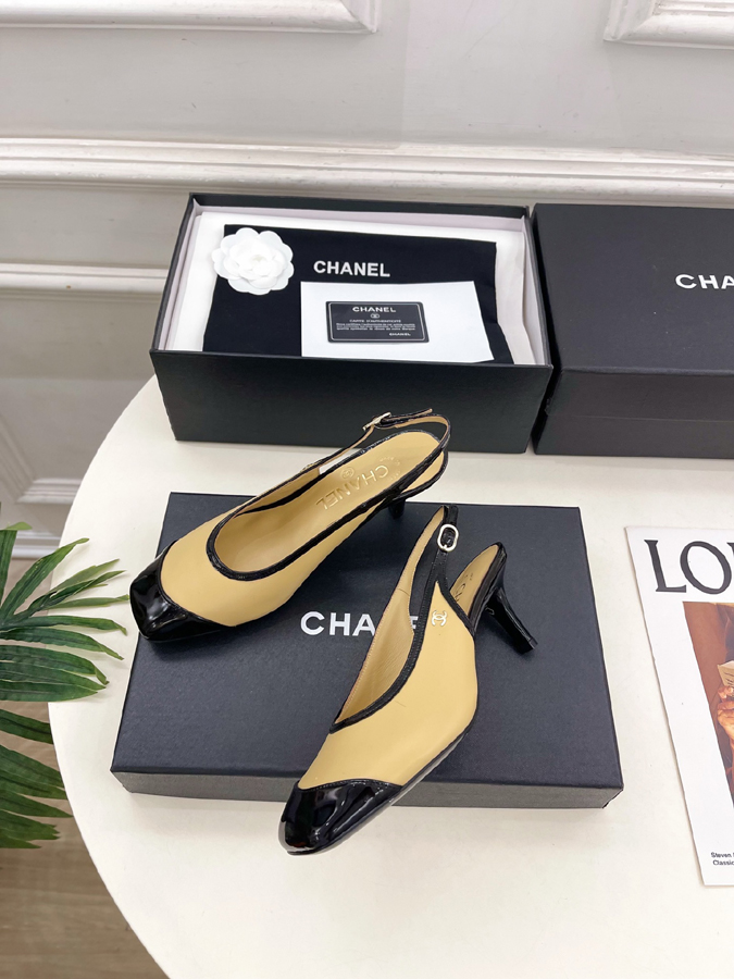 最高級シャネルスーパーコピー シャネル ツートン パテント キャップ トゥ ゴールド バックル ヒール レディース シャネルバイカラーパンプス - 画像 (5)