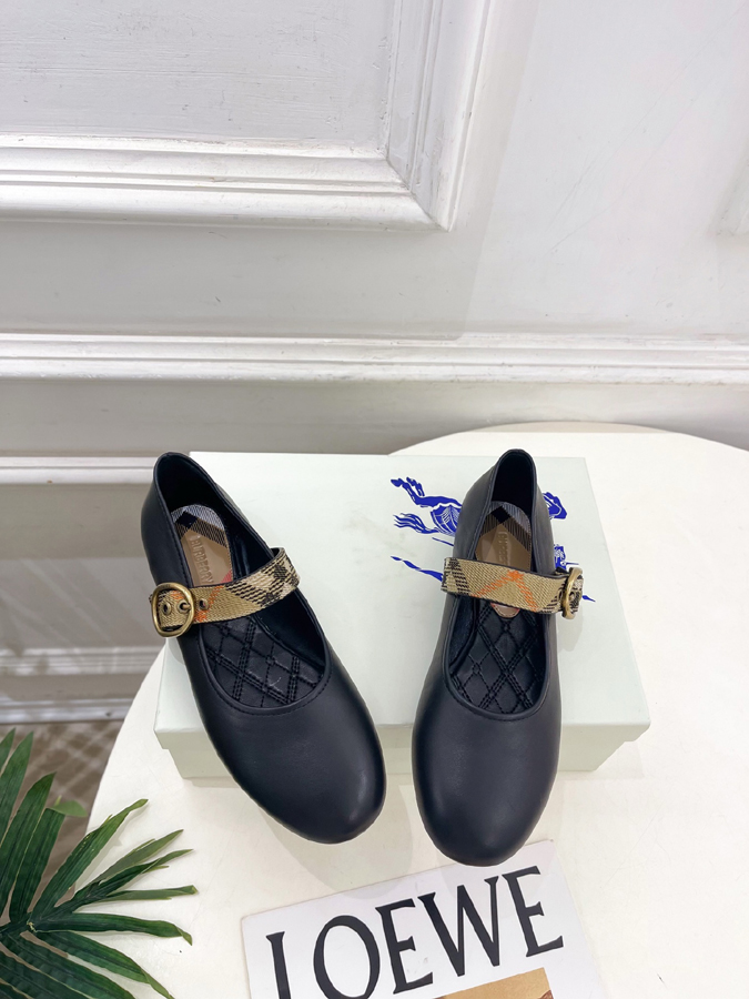 最高級バーバリースーパーコピー BURBERRY 2026新作 バーバリー メリージェーン シューズ 黒 レザー チェック バックル バーバリースニーカー 値段 - 画像 (4)