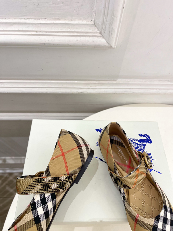 最高級バーバリースーパーコピー BURBERRY 2026新作 バーバリー メリージェーン シューズ ベージュ オールチェック レザー バックル バーバリースニーカー 定価 - 画像 (8)