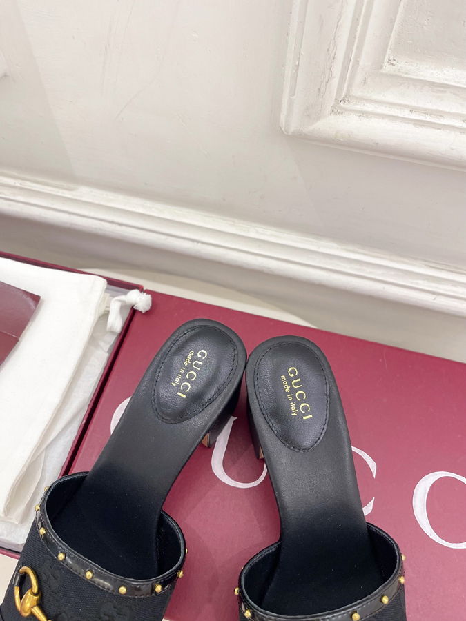グッチ直営アウトレット店 靴 GUCCI ミュール レディース ブラック GGキャンバス ホースビット スタッズ ブロックヒール グッチ スライドサンダル - 画像 (7)