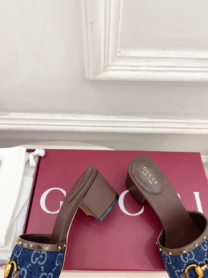 グッチ直営アウトレット店 靴 GUCCI スライドサンダル ミュール レディース GGデニム ホースビット グッチ スタッズ ブロックヒール - 画像 (7)