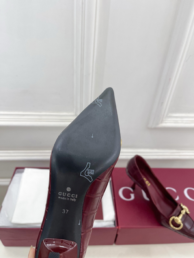 グッチ直営アウトレット店 靴 GUCCI グッチ パンプス ハイヒール クロコ型押しレザー ホースビット グッチ ポインテッドトゥ ヒール - 画像 (9)