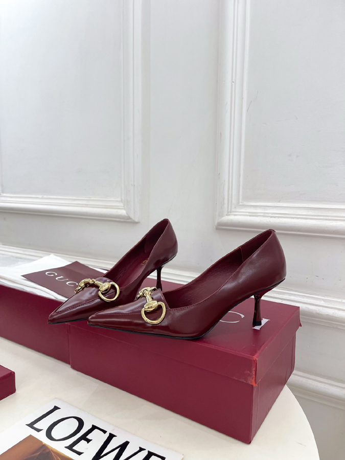 グッチ直営アウトレット店 靴 GUCCI グッチ Boulevard パンプス ハイヒール レディース バーガンディ 光沢レザー ホースビット ポインテッドトゥ グッチ 靴 レディース - 画像 (3)