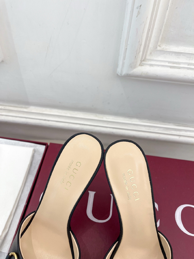 グッチ直営アウトレット店 靴 GUCCI グッチ サンダル ミュール ハイヒール レディース ブラック 光沢レザー ホースビット クリスタルヒール グッチ靴スーパーコピー - 画像 (7)