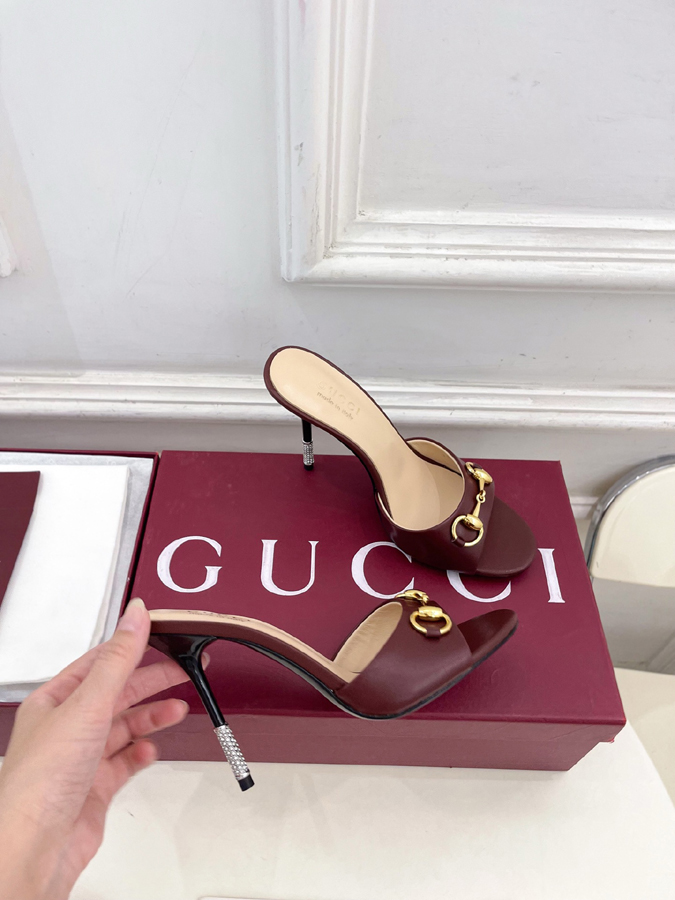 グッチ直営アウトレット店 靴 GUCCI グッチ サンダル ミュール ハイヒール 光沢レザー ホースビット クリスタルヒール グッチ靴スーパーコピー - 画像 (4)