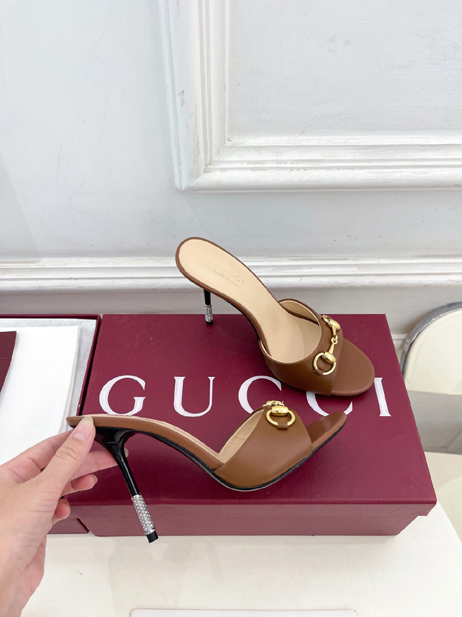 グッチ直営アウトレット店 靴 GUCCI グッチ ミュール サンダル ハイヒール 光沢レザー ホースビット クリスタルヒール グッチ 靴 サイズ - 画像 (4)