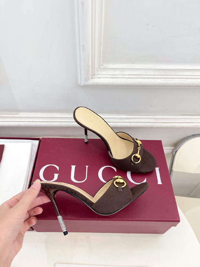 グッチ直営アウトレット店 靴 GUCCI グッチ ミュール サンダル ハイヒール GGキャンバス ホースビット クリスタルヒール グッチ 靴 レディース - 画像 (4)
