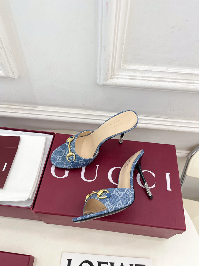 グッチ直営アウトレット店 靴 GUCCI グッチ サンダル ミュール ハイヒール デニムブルー GGデニム ホースビット クリスタルヒール グッチ 靴 買取 - 画像 (5)
