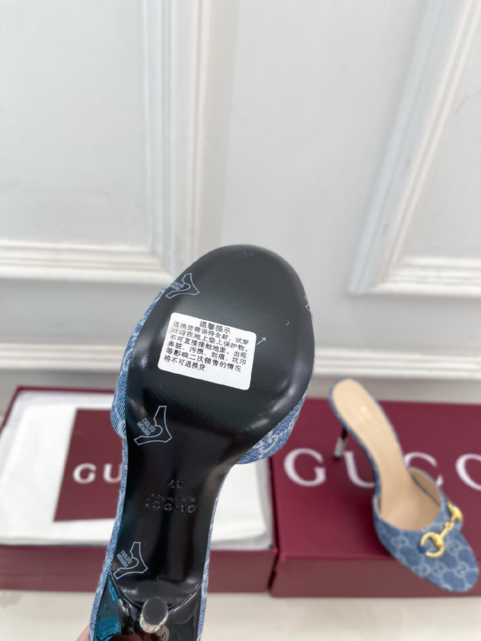 グッチ直営アウトレット店 靴 GUCCI グッチ サンダル ミュール ハイヒール デニムブルー GGデニム ホースビット クリスタルヒール グッチ 靴 買取 - 画像 (9)